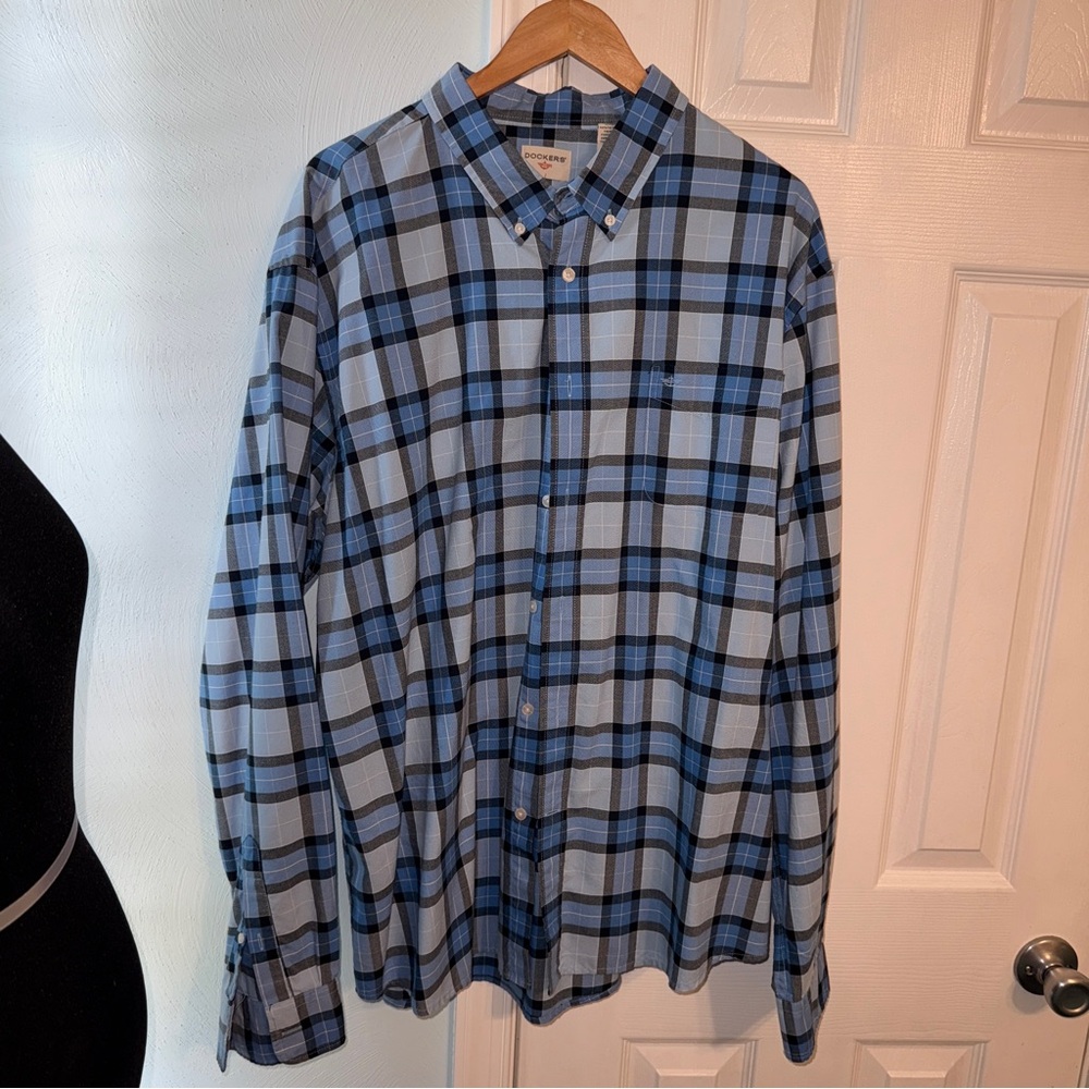 Dockers Blue Plaid Button-Down Shirt
